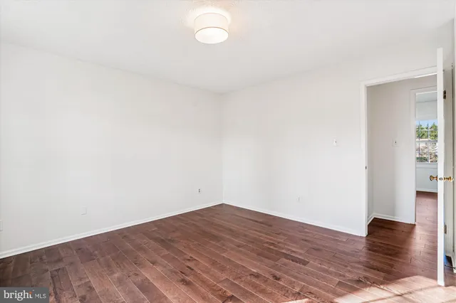 $869,900 | 2619 New Banner Lane, Herndon, VA 20171