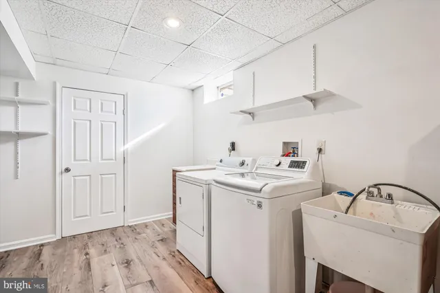 $869,900 | 2619 New Banner Lane, Herndon, VA 20171