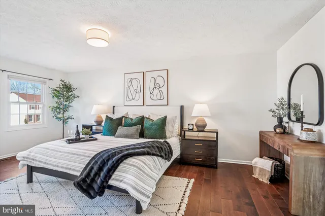 $869,900 | 2619 New Banner Lane, Herndon, VA 20171