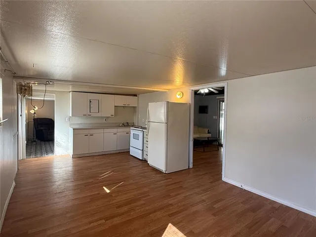 $92,999 | 5104 Little Lake Court, Zephyrhills, FL 33542