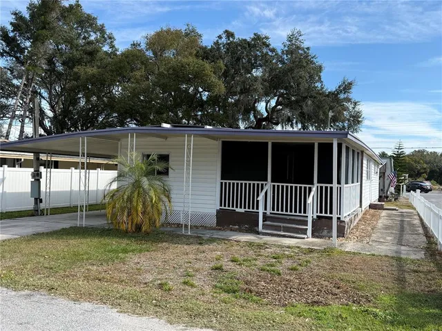 $92,999 | 5104 Little Lake Court, Zephyrhills, FL 33542