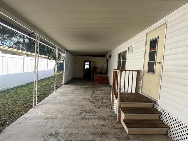 $92,999 | 5104 Little Lake Court, Zephyrhills, FL 33542