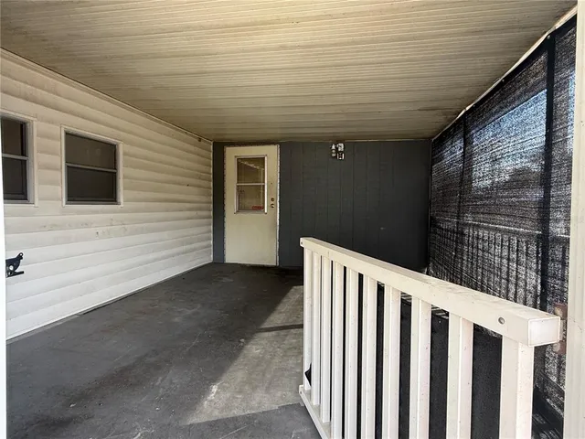 $92,999 | 5104 Little Lake Court, Zephyrhills, FL 33542