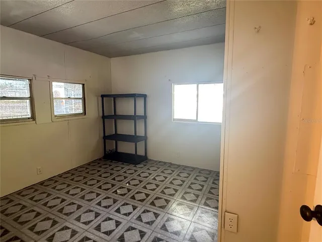 $92,999 | 5104 Little Lake Court, Zephyrhills, FL 33542