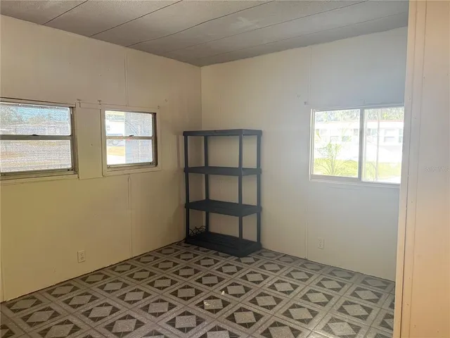 $92,999 | 5104 Little Lake Court, Zephyrhills, FL 33542