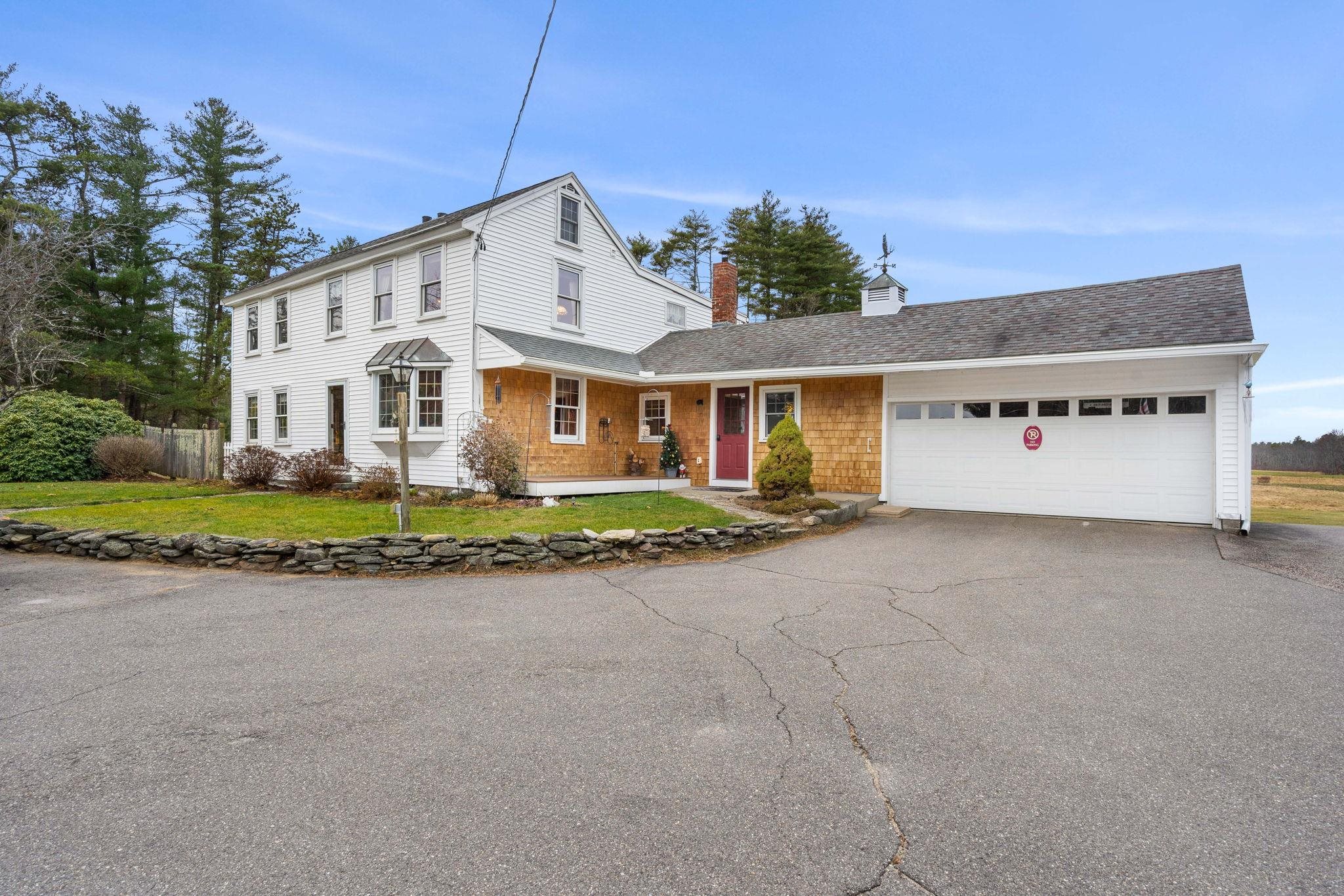288 South Merrimack Road Hollis, NH 03049 - Photo 3 of 54