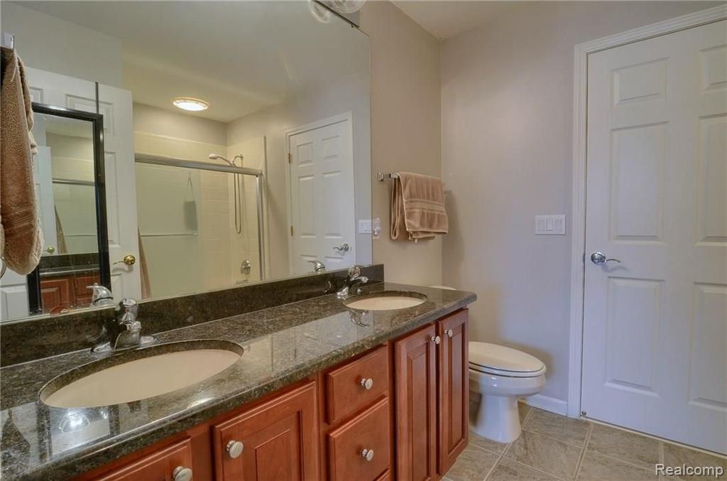 2287 Andover Boulevard Rochester, MI 48306 - Photo 30 of 40 Gallery Image 30