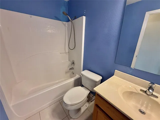 $2,100 | 1346 Rolling River Road, Deland, FL 32720