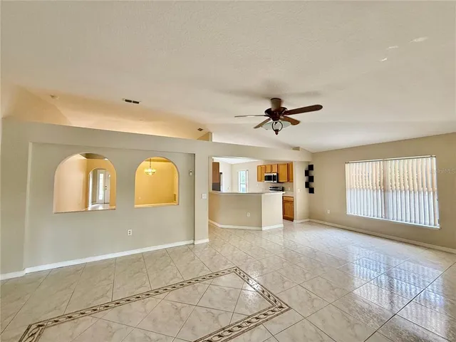 $2,100 | 1346 Rolling River Road, Deland, FL 32720