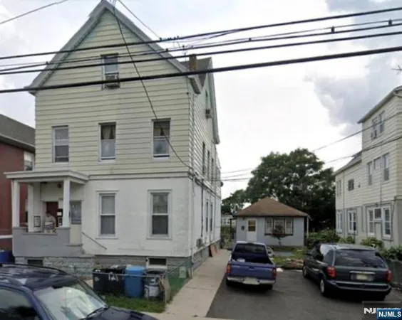 $999,999 | 121-123 Manchester Avenue, Paterson, NJ 07502