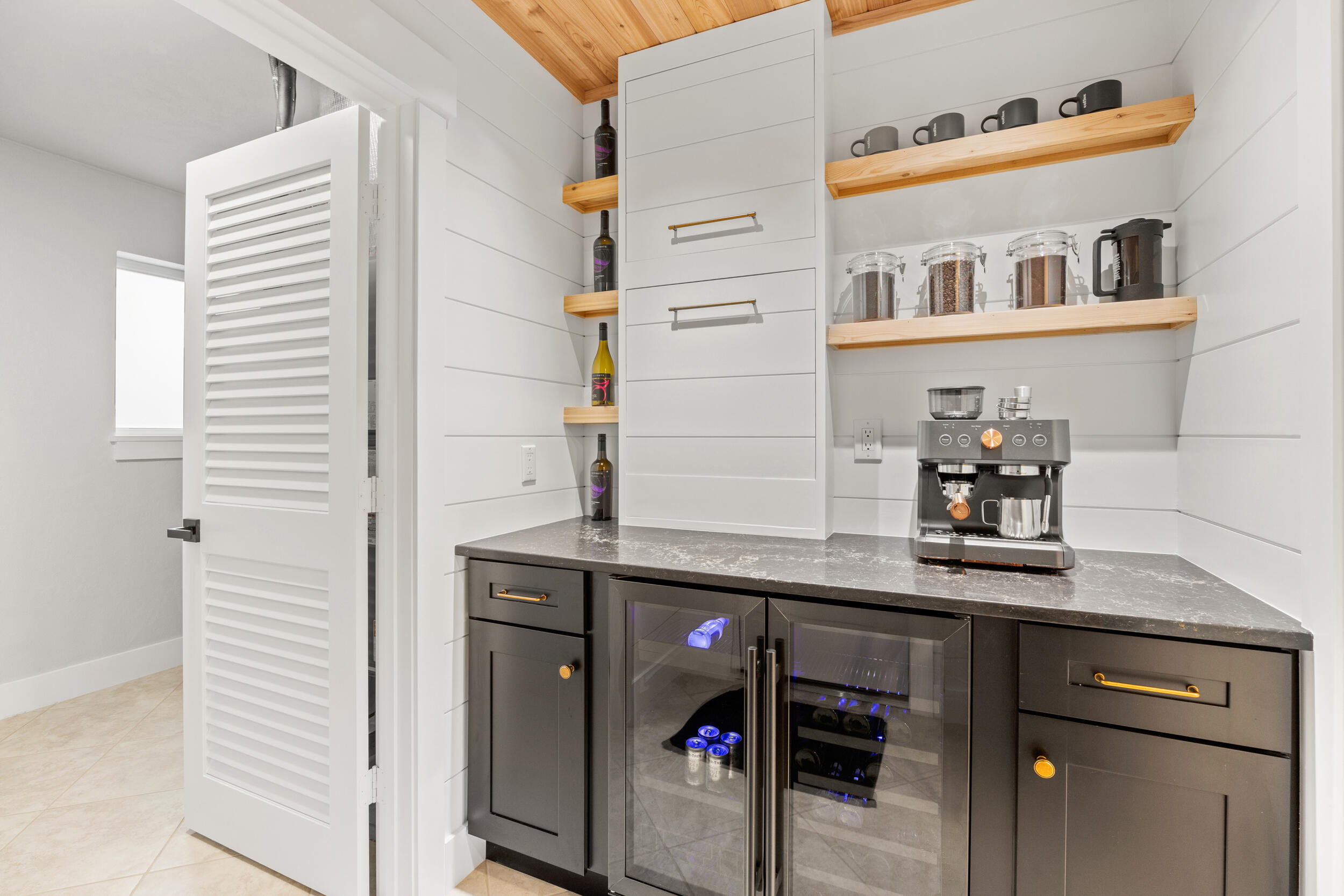 370 Mars Avenue Tequesta, FL 33469 - Photo 16 of 52 39_8p3a3659