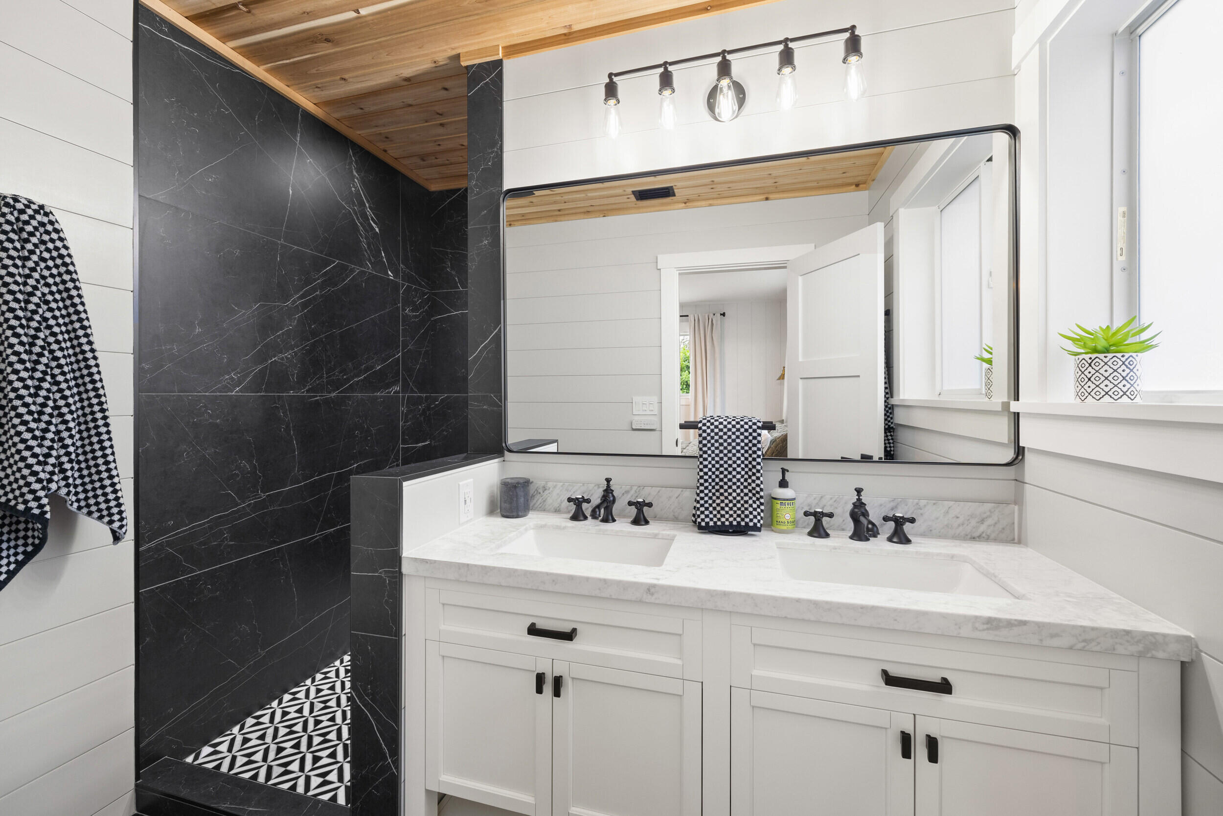 370 Mars Avenue Tequesta, FL 33469 - Photo 23 of 52 21_8p3a3599