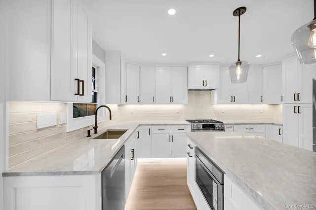 $1,400,000 | 82 Seton Drive, New Rochelle, NY 10804