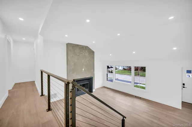 $1,400,000 | 82 Seton Drive, New Rochelle, NY 10804