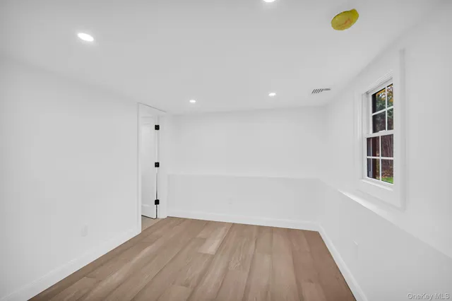 $1,400,000 | 82 Seton Drive, New Rochelle, NY 10804