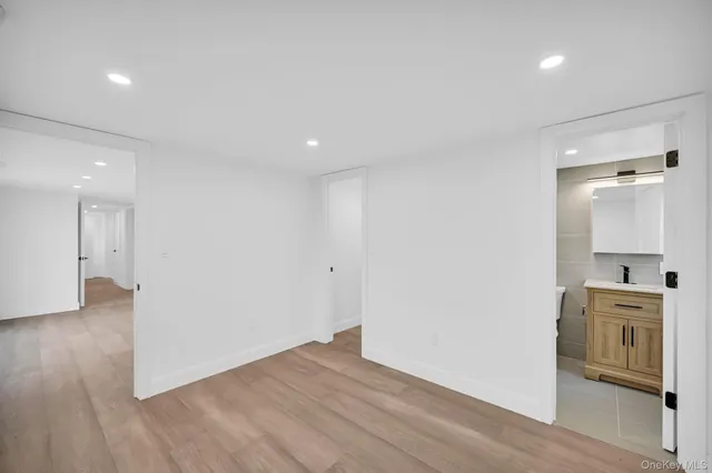 $1,400,000 | 82 Seton Drive, New Rochelle, NY 10804