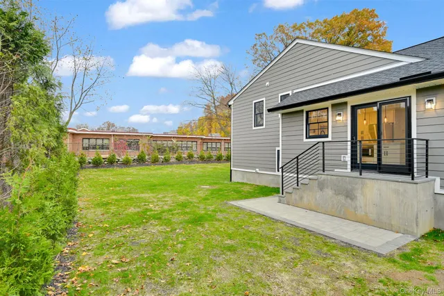 $1,400,000 | 82 Seton Drive, New Rochelle, NY 10804