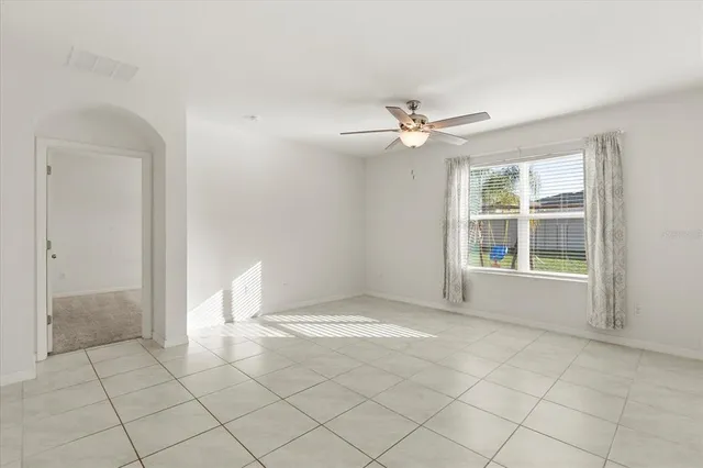 $368,500 | 3805 Heartleaf Lane, Mount Dora, FL 32757