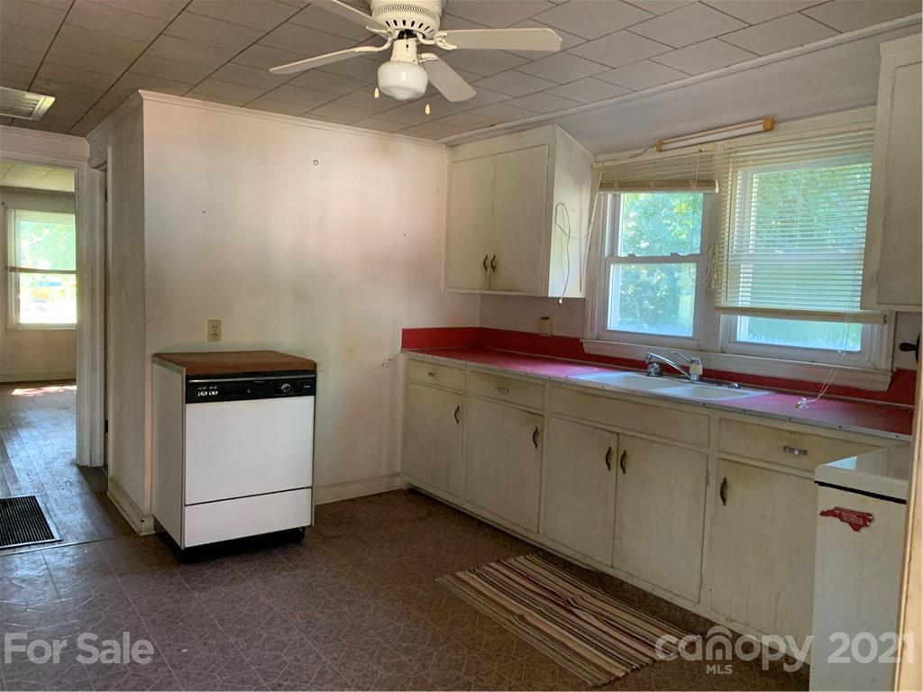 1214 Enola Road Morganton, NC 28655 - Photo 18 of 23 Gallery Image 18