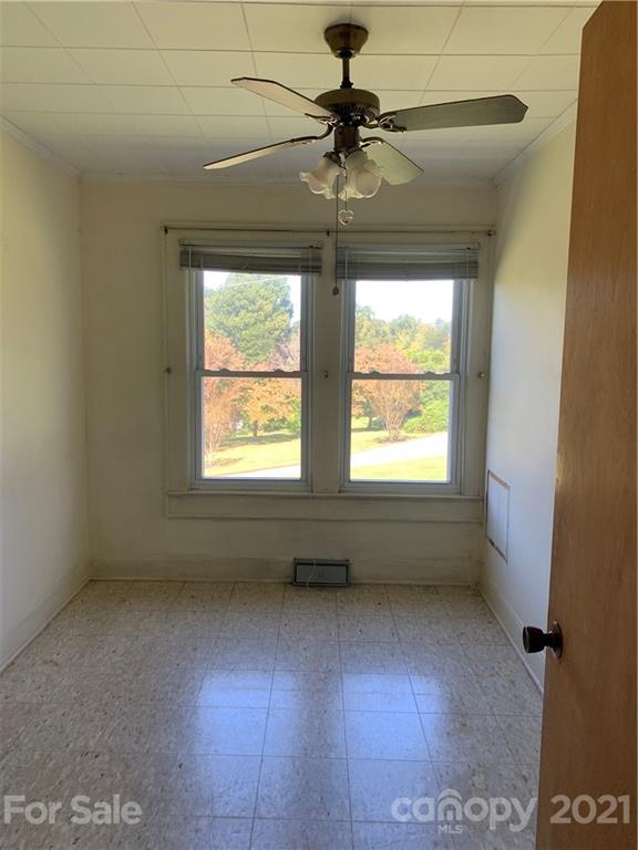 1214 Enola Road Morganton, NC 28655 - Photo 10 of 23 Gallery Image 10