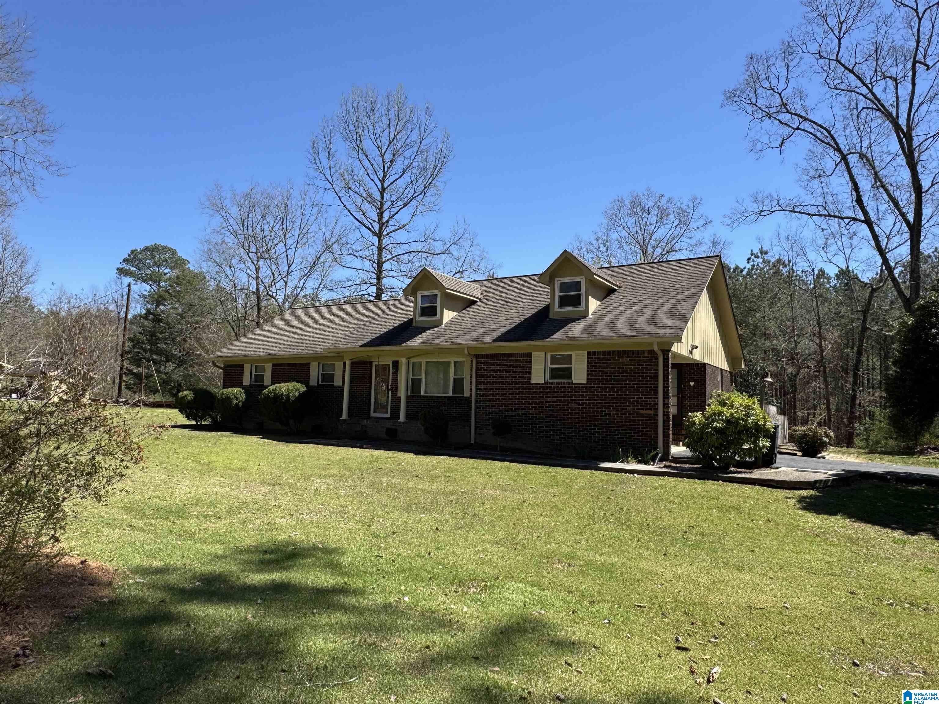 41 Armstrong Loop Hayden, AL 35079 - Photo 2 of 49