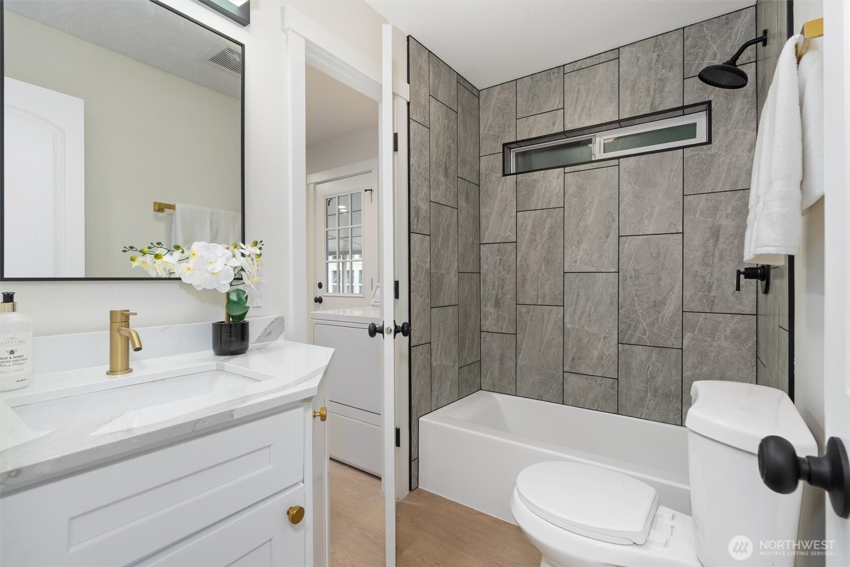 1119 Park Circle Bothell, WA 98021 - Photo 15 of 31