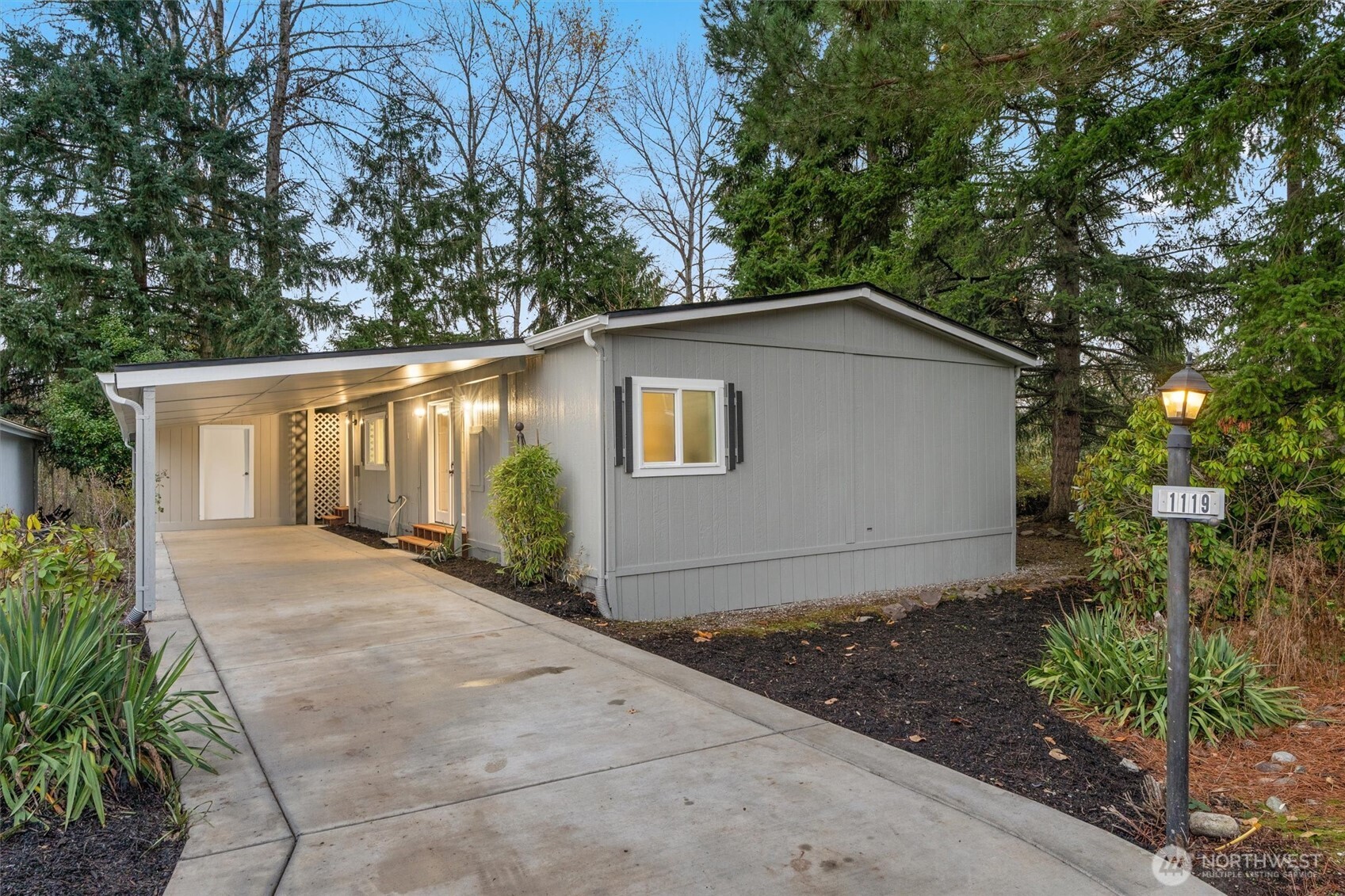 1119 Park Circle Bothell, WA 98021 - Photo 28 of 31