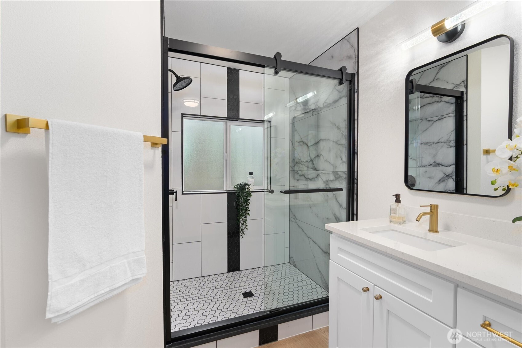 1119 Park Circle Bothell, WA 98021 - Photo 7 of 31