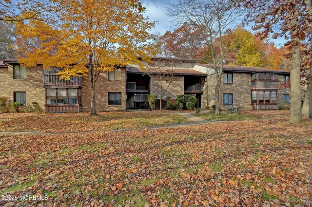 $2,250 | 97 Arrowood Road, Unit K, Manalapan, NJ 07726