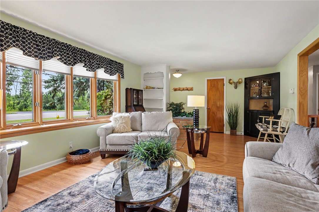 1004 Elmgrove Road Gates, NY 14624 - Photo 5 of 50