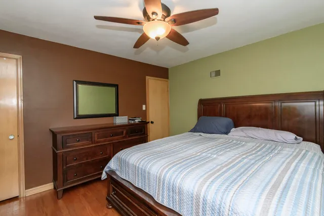 $263,900 | 4960 North 89th Street, Milwaukee, WI 53225