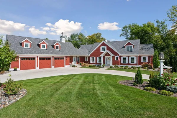 $2,995,000 | 3698 Woodland Cove Parkway, Minnetrista, MN 55331