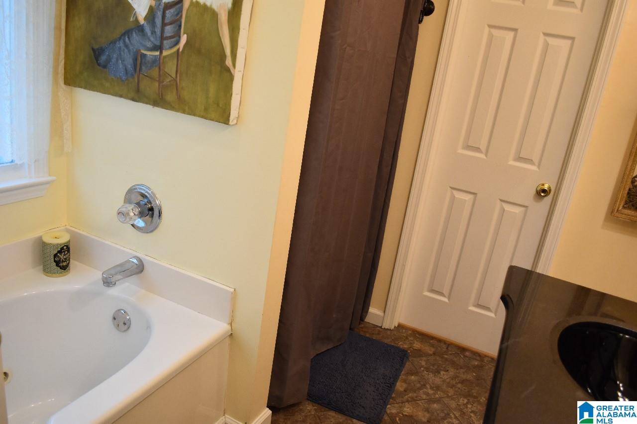 234 Meadow Lane Springville, AL 35146 - Photo 17 of 37