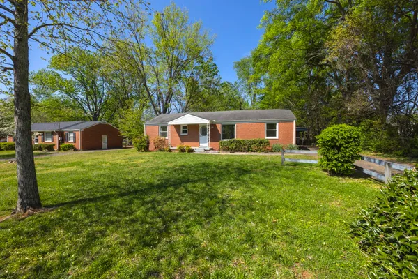 $1,600 | 1911 Gardner Drive, Murfreesboro, TN 37130
