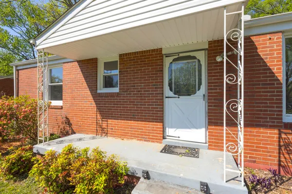 $1,600 | 1911 Gardner Drive, Murfreesboro, TN 37130