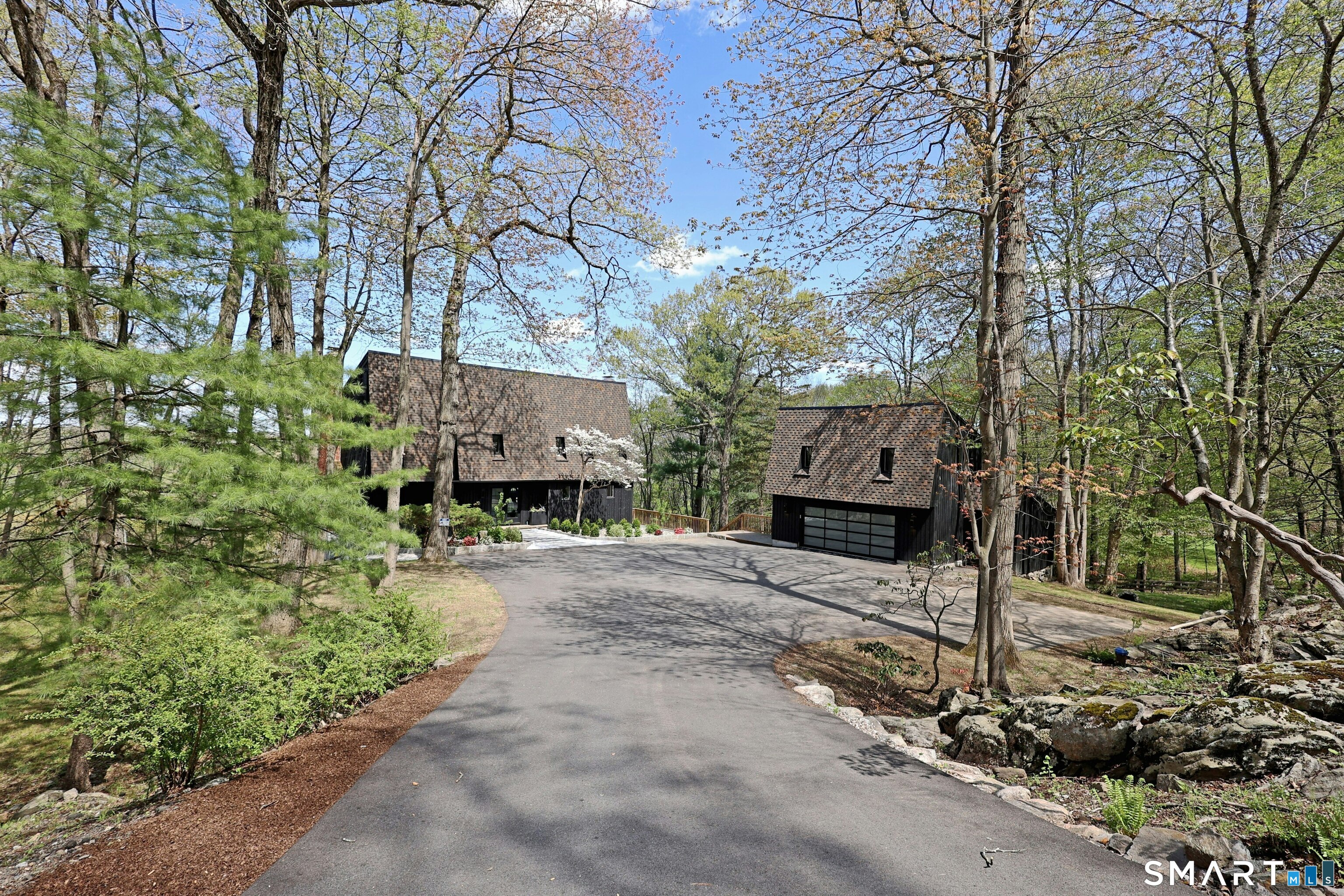 12 Hillcrest Court Ridgefield, CT 06877 - Photo 8 of 40