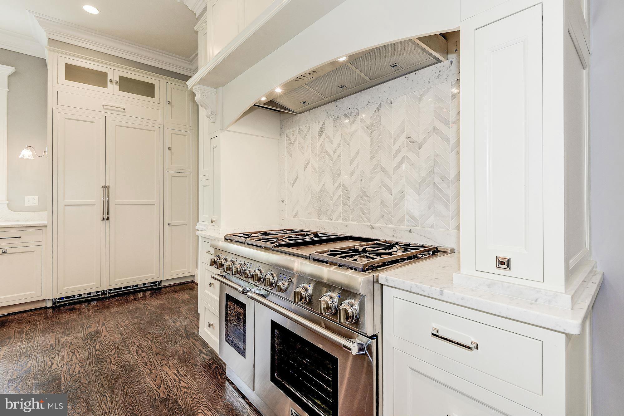 5908 Aberdeen Road Bethesda, MD 20817 - Photo 9 of 28 Kitchen