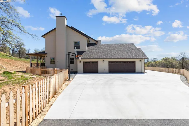 $899,999 | 1029 Stockton Road, Angels Camp, CA 95222
