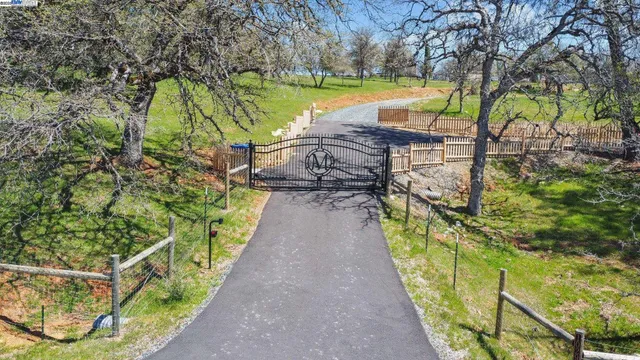 $899,999 | 1029 Stockton Road, Angels Camp, CA 95222