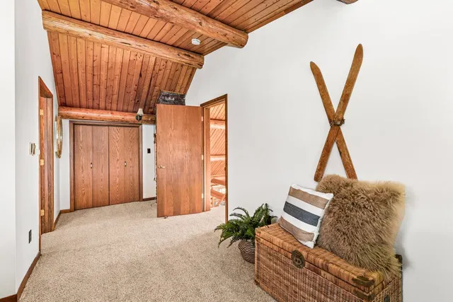 $389,000 | 5248 West Arrowhead Road, Hermantown, MN 55811