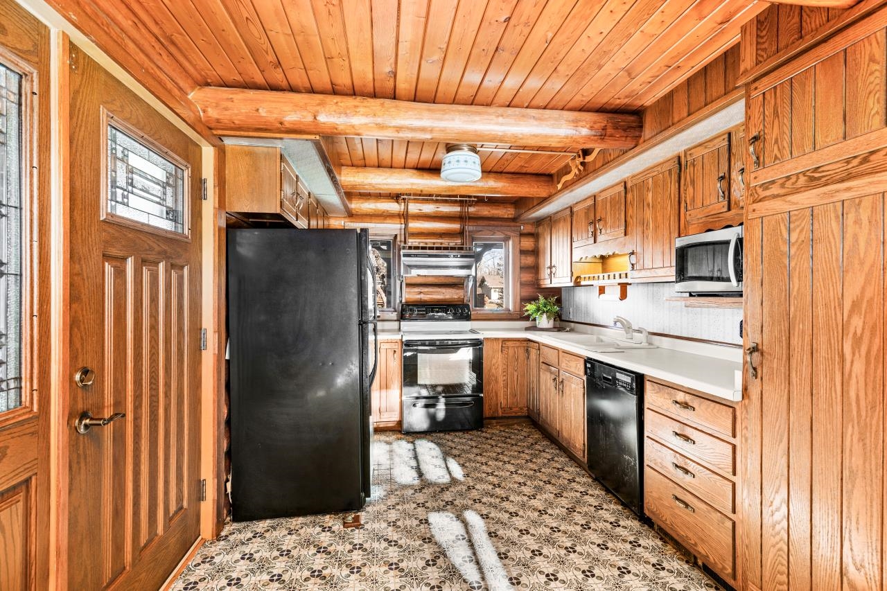 5248 West Arrowhead Road Hermantown, MN 55811 - Photo 9 of 79