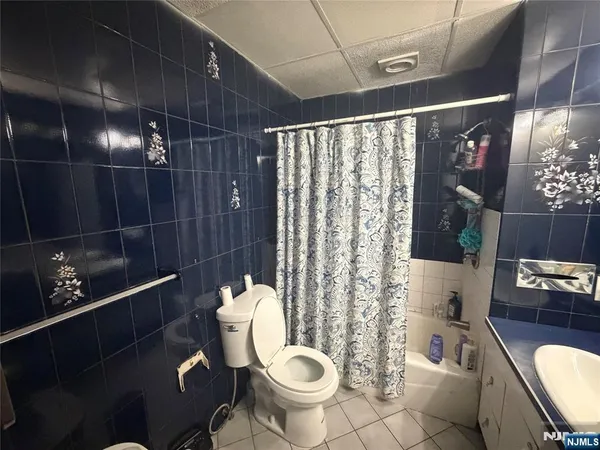 $1,995 | 414 Monastery Place, Unit 1, Union City, NJ 07087