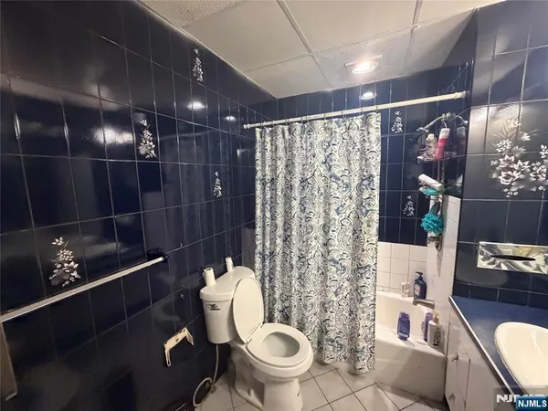 $1,995 | 414 Monastery Place, Unit 1, Union City, NJ 07087