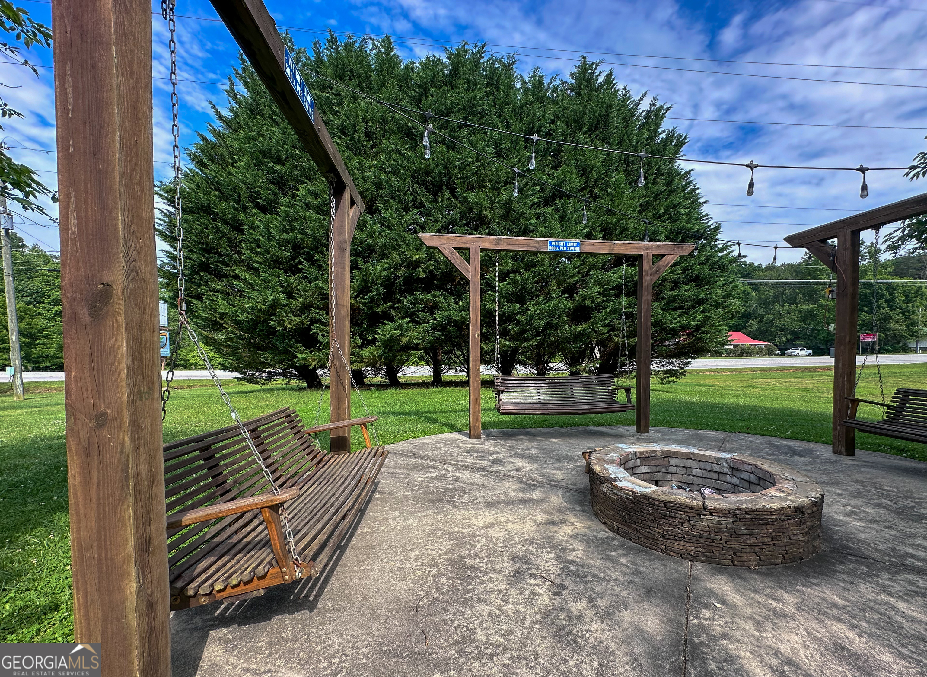 68 Nomad Trail Cleveland, GA 30528 - Photo 17 of 20 a view of a park with a sink back yard