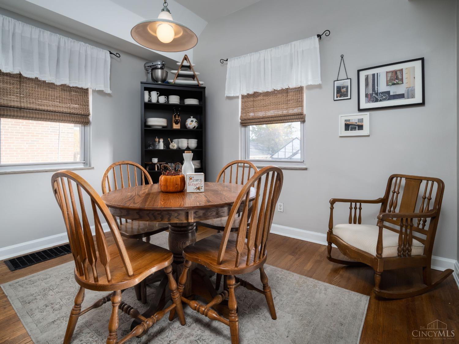 4509 Camberwell Road Cincinnati, OH 45209 - Photo 7 of 21 Gallery Image 7