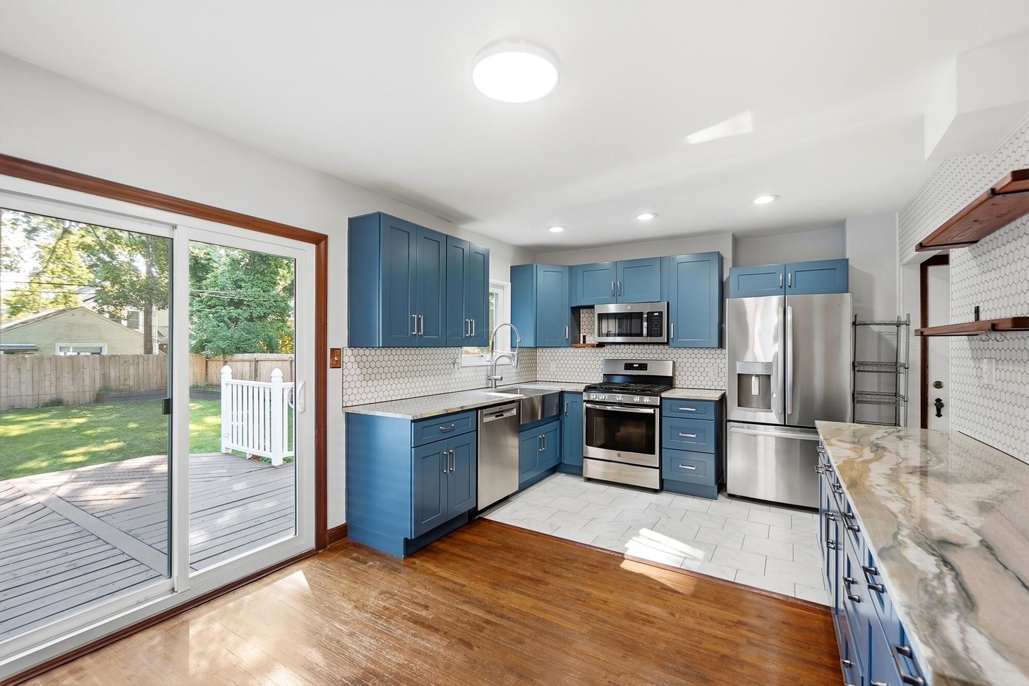 1404 Meadow Road Columbus, OH 43212 - Photo 9 of 55 074