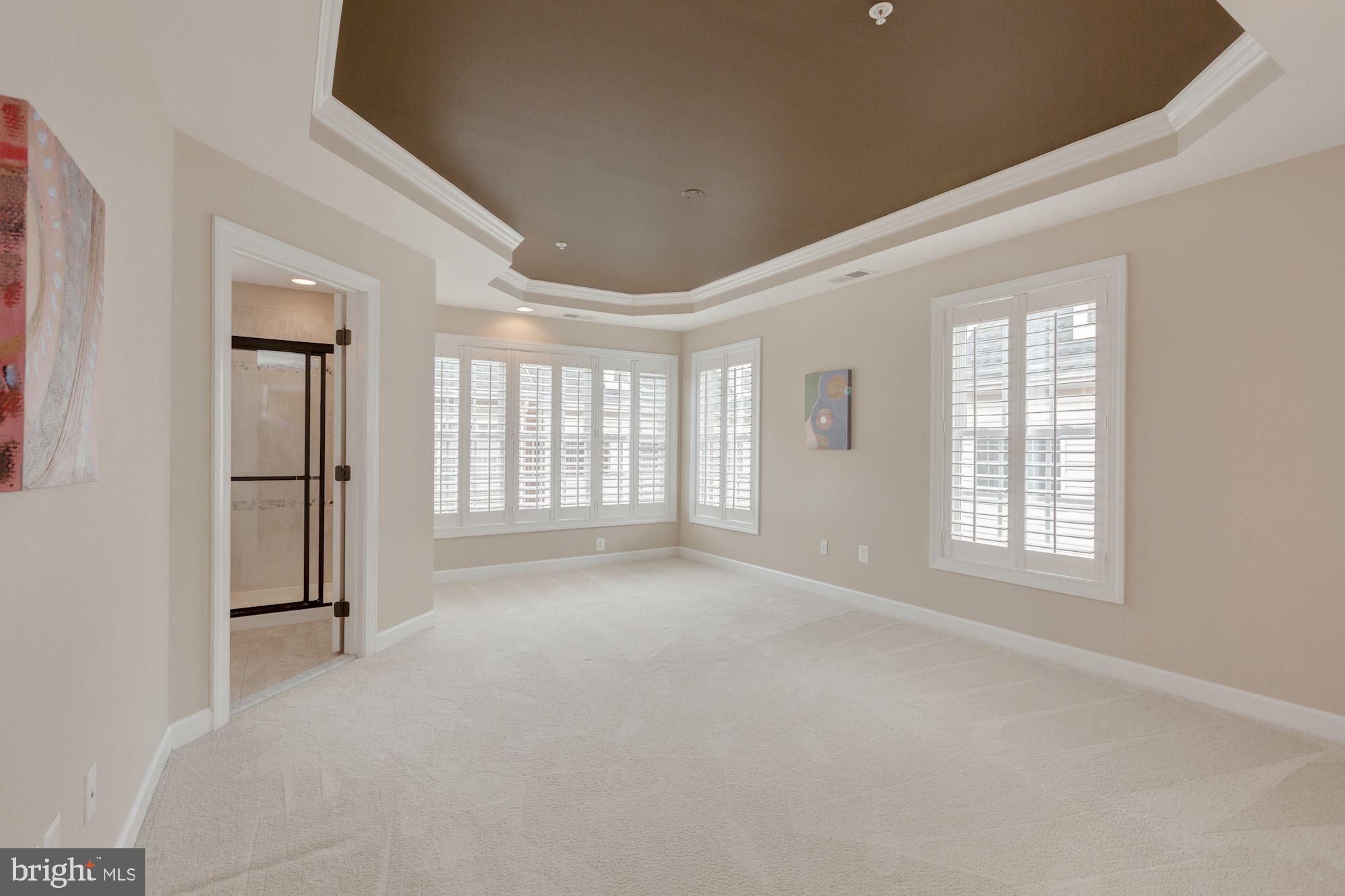 5146 Brawner Place Alexandria, VA 22304 - Photo 13 of 32 an empty room with windows