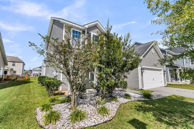 $375,000 | 422 Philbrick Drive, Goose Creek, SC 29445