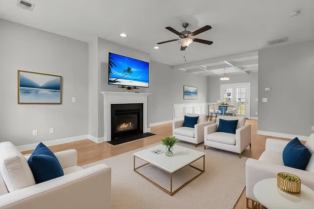 $375,000 | 422 Philbrick Drive, Goose Creek, SC 29445