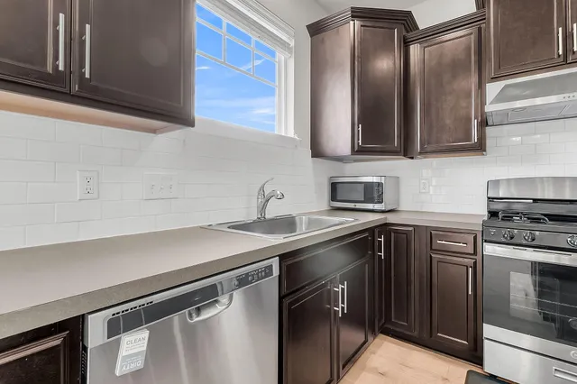 $375,000 | 422 Philbrick Drive, Goose Creek, SC 29445